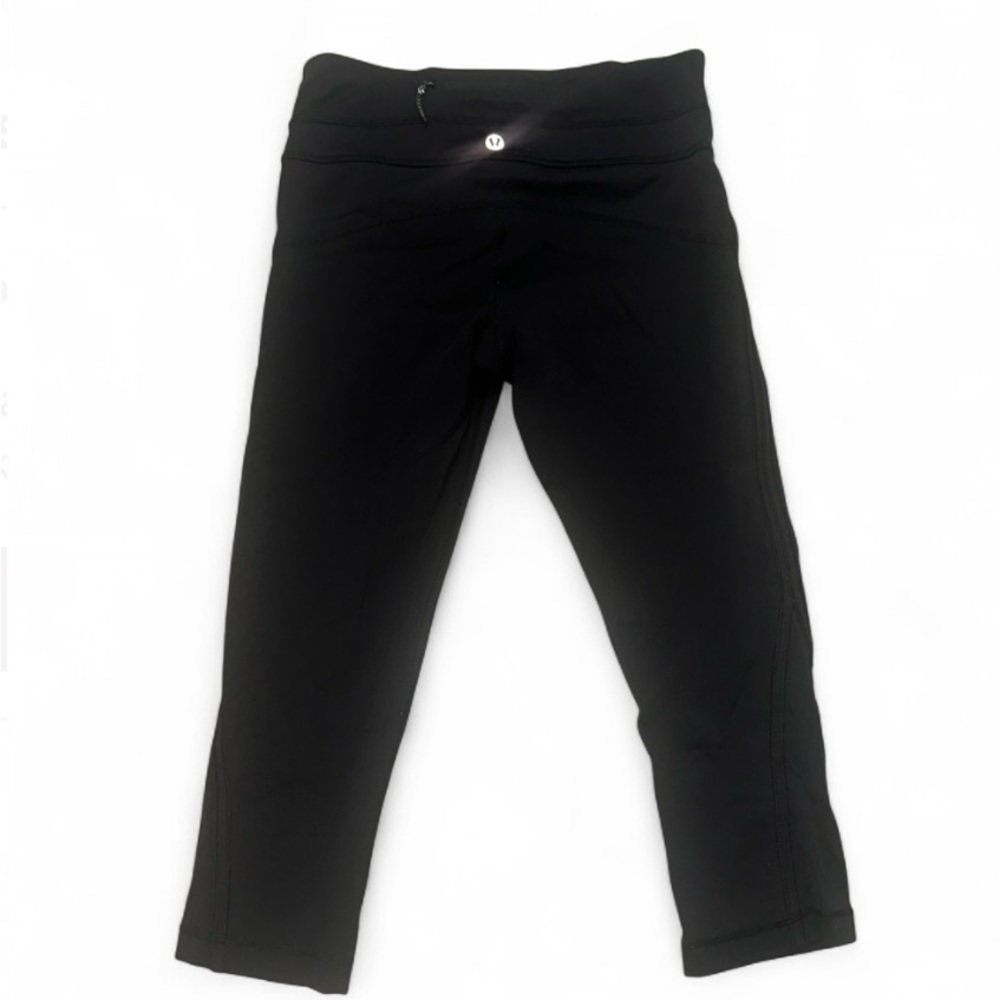 Lululemon Black Women's XS Cropped Leggings Zip‎ Pocket Logo no size dot mesh
